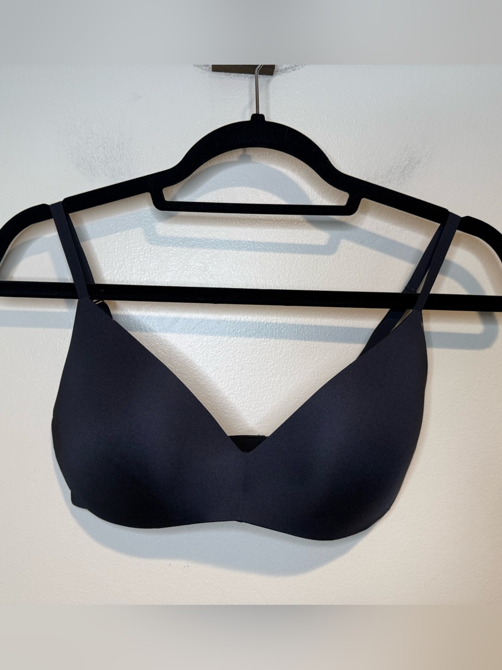 SKIMS Wireless Form T-Shirt Demi Bra Onyx Black 34D - Picture 3 of 7